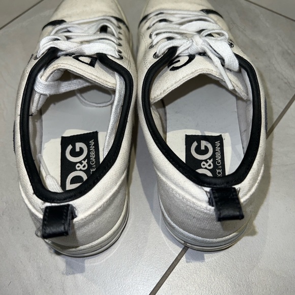 D&G WHITE CANVAS SNEAKERS - Picture 2 of 4
